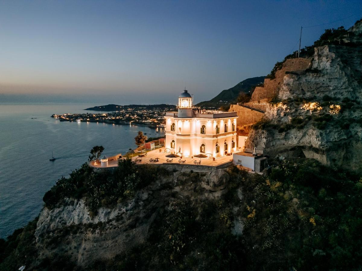Faro Punta Imperatore Forio di Ischia Esterno foto